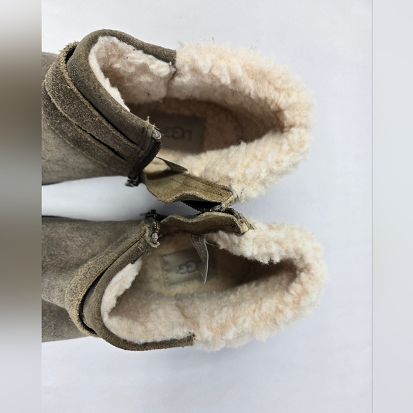 UGG Womens Winter Boots Sz 6.5 Benson Waterproof Wool Lining Distressed Leather - Picture 12 of 14